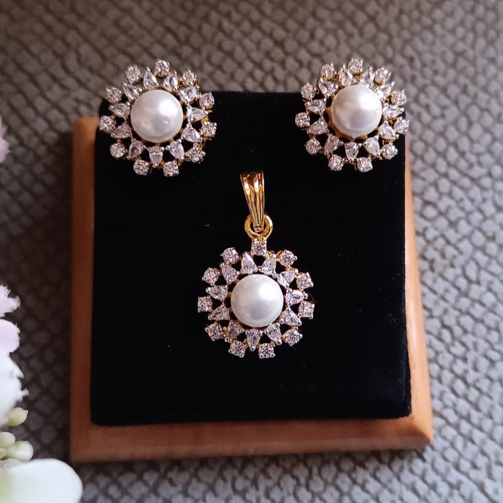 925 Silver Pearl Pendant Set